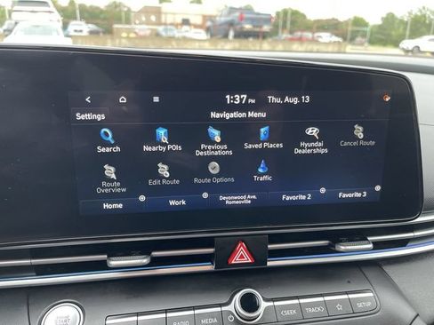 Used 2025 Hyundai Elantra Limited FWD image 20