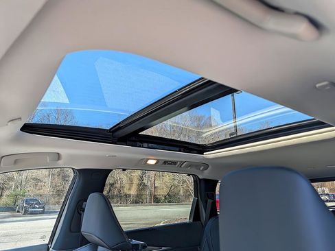 New 2026 INFINITI QX60 Luxe w/ Family Package image 19