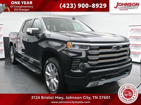 Used 2022 Chevrolet Silverado 1500 High Country w/ High Country Premium Package image 1