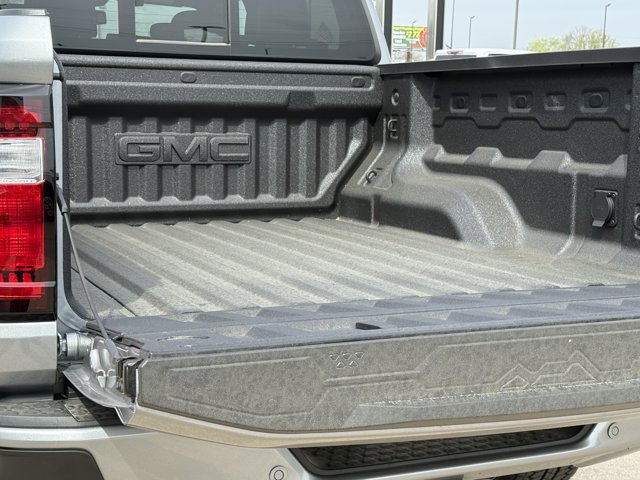 New 2026 GMC Canyon AT4 w/ Technology Plus Package AWD/4WD image 6