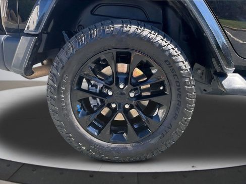 Used 2022 Jeep Wrangler Sahara 4xe image 36