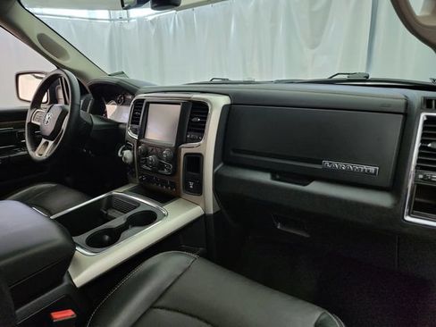 Used 2016 RAM 1500 Laramie w/ Convenience Group AWD/4WD image 31