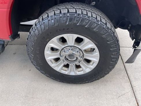 Used 2020 Ford F250 XLT w/ XLT Value Package image 24