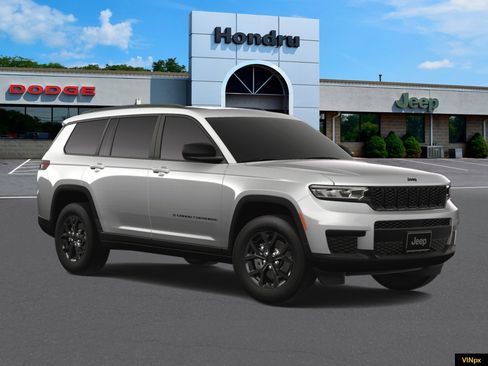 New 2025 Jeep Grand Cherokee L Altitude image 11