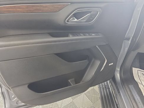 Used 2022 Chevrolet Suburban High Country AWD/4WD image 12