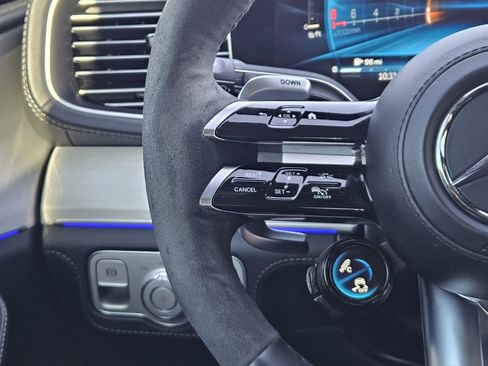 Used 2024 Mercedes-Benz GLS 63 AMG 4MATIC image 27