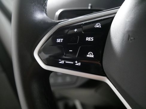 Used 2024 Volkswagen ID.4 Pro S image 27