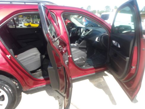 Used 2017 Chevrolet Equinox LT w/ Convenience Package FWD image 6