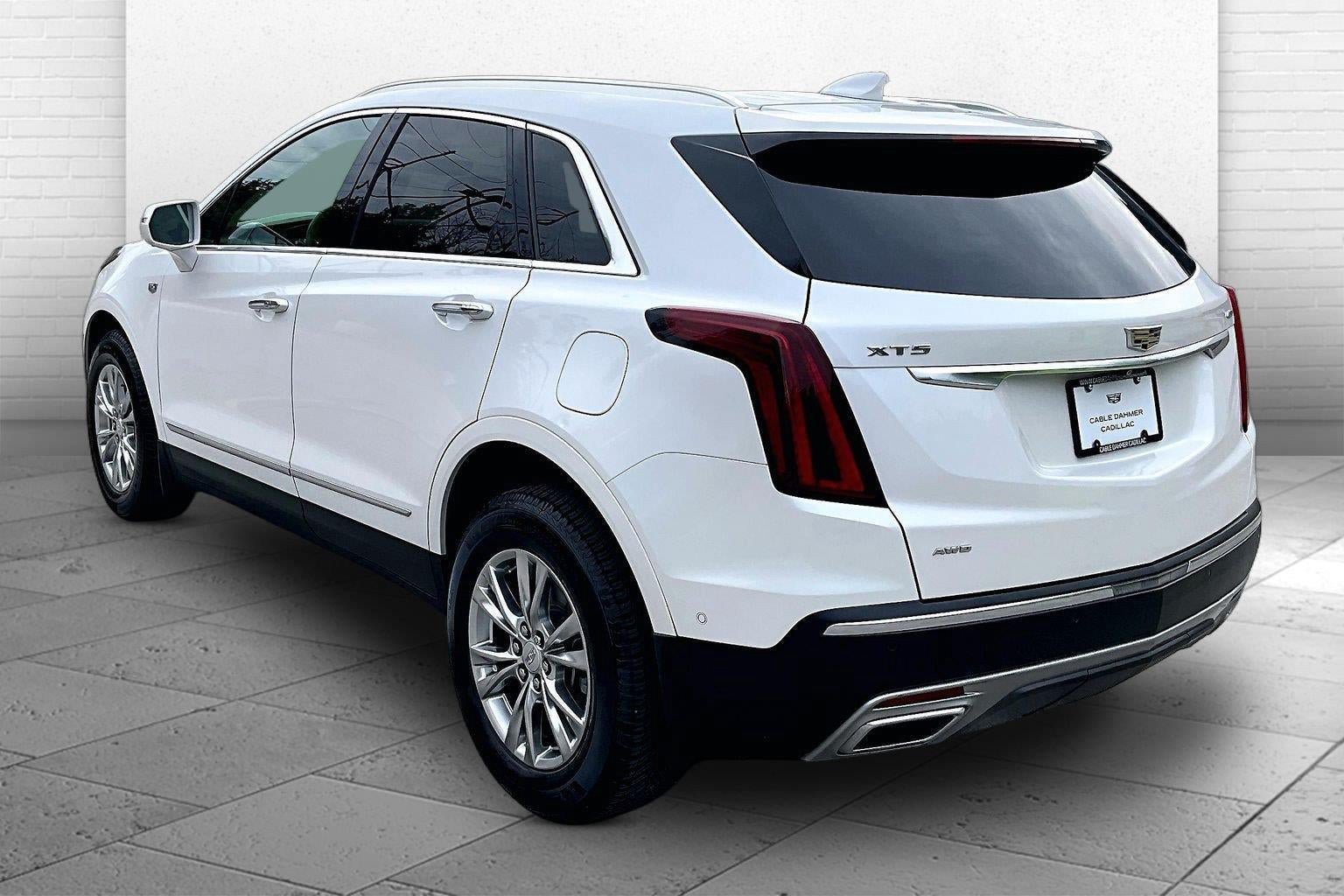 Used 2020 Cadillac XT5 Premium Luxury AWD/4WD image 11