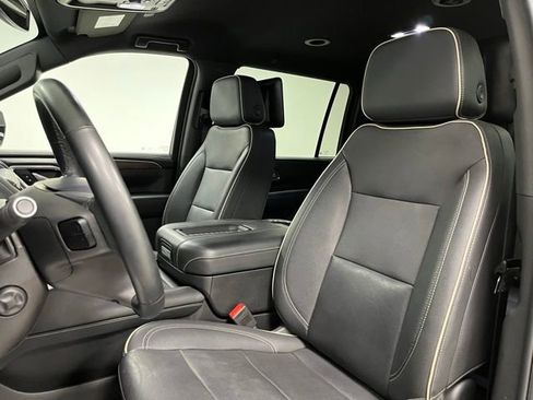 Used 2023 Chevrolet Suburban Premier AWD/4WD image 22