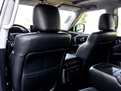 Used 2024 INFINITI QX80 Luxe image 28