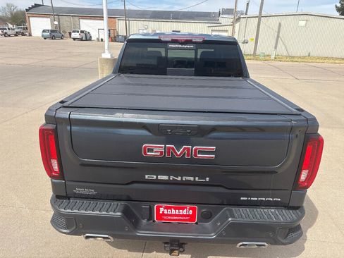 Used 2022 GMC Sierra 1500 Denali w/ Denali Reserve Package AWD/4WD image 7