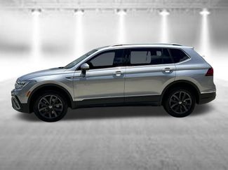 Used 2023 Volkswagen Tiguan SE FWD video 2
