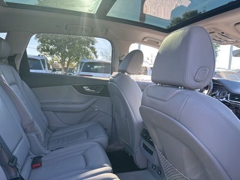 Used 2018 Audi Q7 3.0T Premium Plus image 31