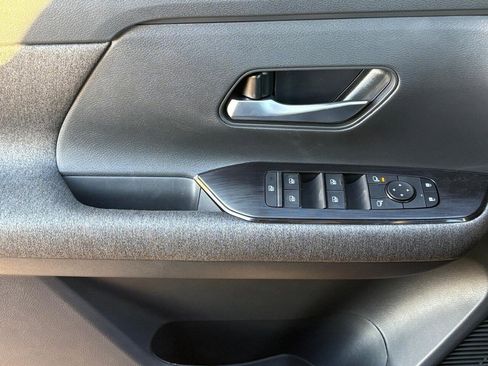 New 2026 Nissan Kicks SV image 17