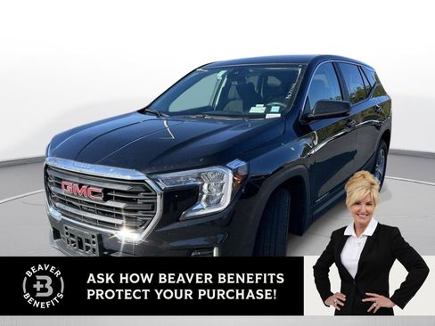 Used 2024 GMC Terrain SLE image 1