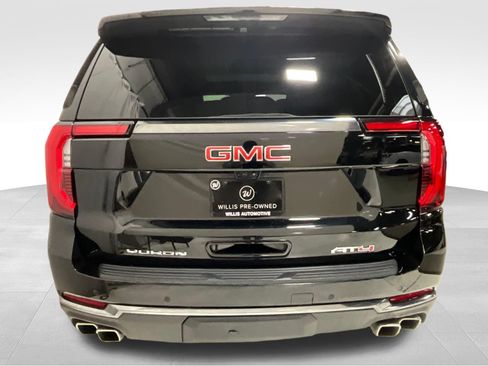 Used 2025 GMC Yukon AT4 w/ AT4 Premium Package AWD/4WD image 6