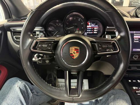 Used 2023 Porsche Macan AWD/4WD image 22