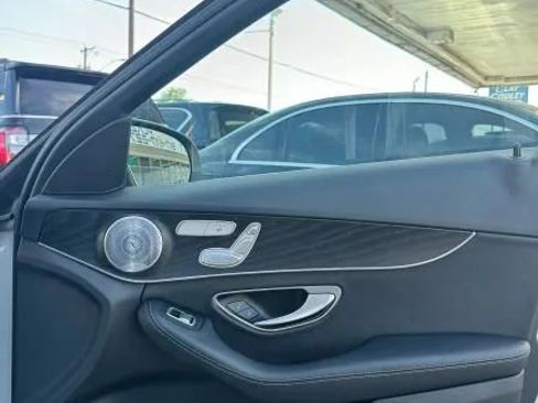 Used 2016 Mercedes-Benz C 300 4MATIC Sedan image 22