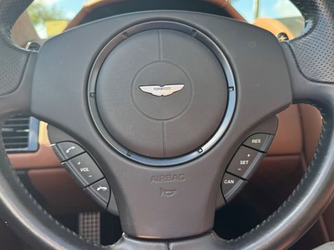 Used 2017 Aston Martin V12 Vantage S image 19