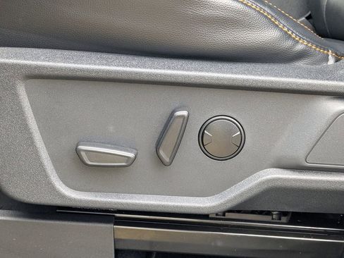 Used 2024 Ford Bronco Badlands image 21