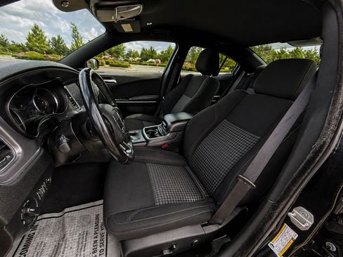 Used 2023 Dodge Charger SXT RWD image 13