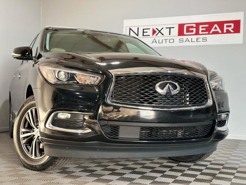 Used 2017 INFINITI QX60 Base AWD w/ Premium Plus Package image 3