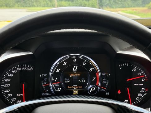 Used 2018 Chevrolet Corvette Z06 RWD image 25