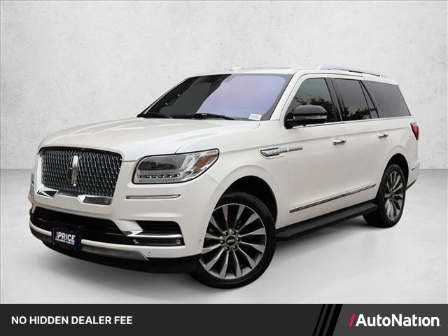 Used 2018 Lincoln Navigator Select w/ Technology Package AWD/4WD image 1