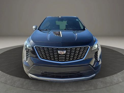 Used 2020 Cadillac XT4 Premium Luxury w/ Cold Weather Package AWD/4WD image 2