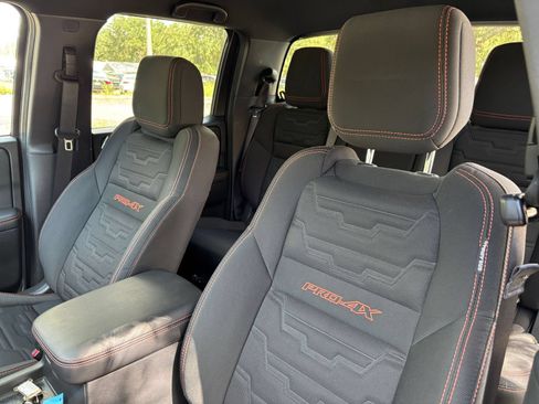 Used 2026 Nissan Frontier PRO-4X AWD/4WD image 35