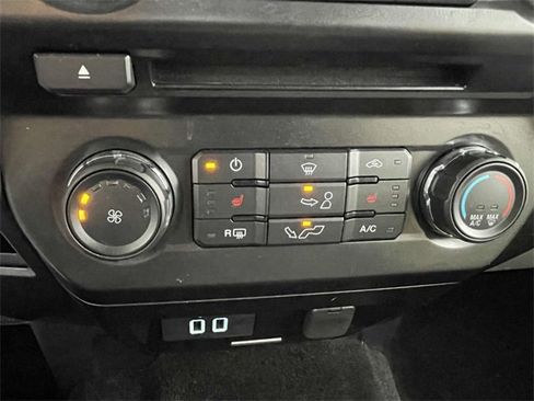 Used 2016 Ford F150 XLT w/ Equipment Group 302A Luxury image 22