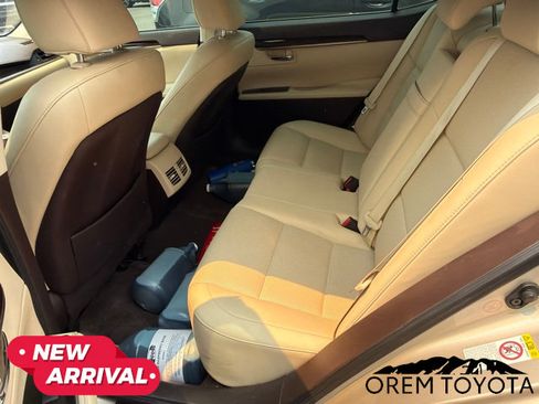 Used 2017 Lexus ES 350 w/ Premium Package FWD image 19