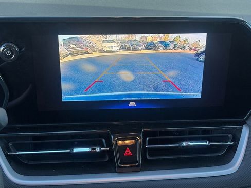 Used 2025 Chevrolet TrailBlazer LT image 17