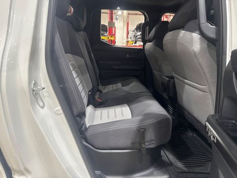 Certified 2025 Toyota Tacoma TRD Off-Road AWD/4WD image 43