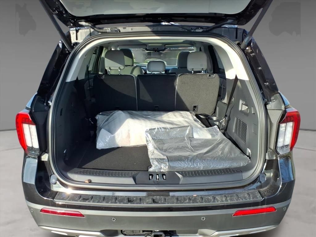 New 2026 Ford Explorer Active w/ Active Comfort Package AWD/4WD image 8