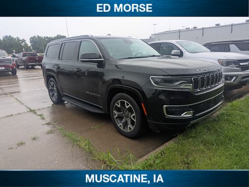 Used 2024 Jeep Wagoneer Series III AWD/4WD image 2