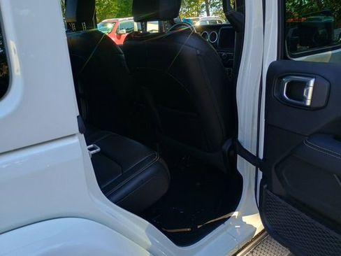 Used 2022 Jeep Wrangler Unlimited Sahara w/ LED Lighting Group image 17