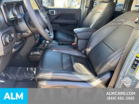 Used 2025 Jeep Wrangler Unlimited Rubicon image 11