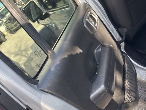 Used 2022 Jeep Wrangler Unlimited Sport image 9