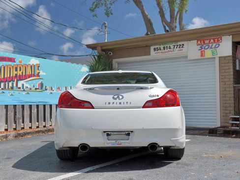 Used 2014 INFINITI Q60 Journey w/ Premium Package RWD image 19