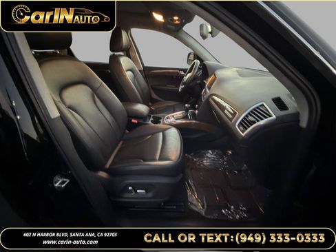 Used 2017 Audi Q5 2.0T Premium Plus w/ Technology Package AWD/4WD image 12