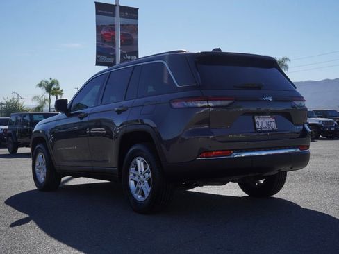 Used 2022 Jeep Grand Cherokee Laredo w/ Luxury Tech Group I image 7