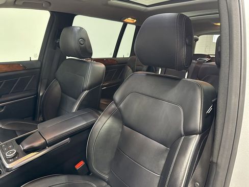 Used 2013 Mercedes-Benz GL 450 4MATIC image 30