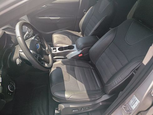 Used 2016 Ford Escape SE w/ SE Chrome Package AWD/4WD image 5