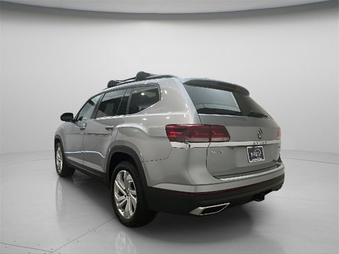 Used 2022 Volkswagen Atlas SE image 6