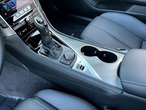 Used 2022 INFINITI Q60 3.0t Luxe w/ Essential Package image 15