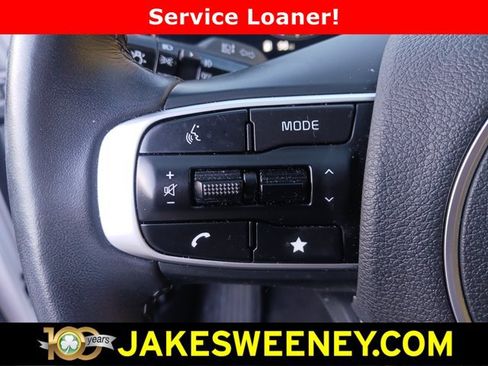 Used 2025 Kia Sportage SX AWD/4WD image 16