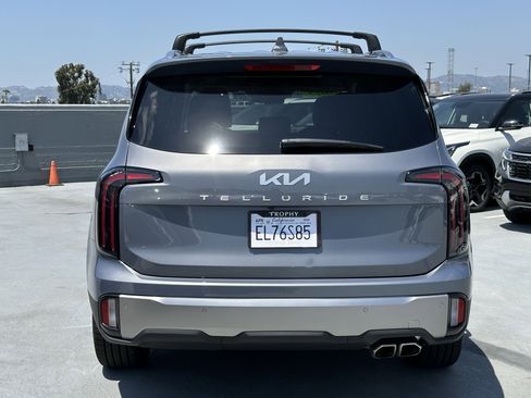 Used 2025 Kia Telluride EX FWD image 6