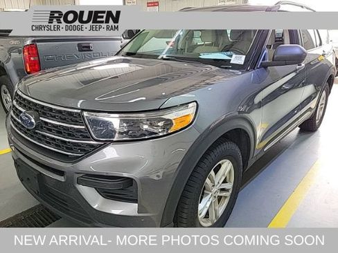 Used 2022 Ford Explorer XLT AWD/4WD image 1